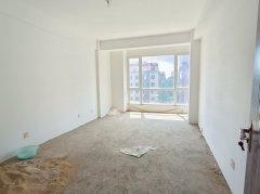 三环北区3楼 超大南厅 3室2厅2卫带大地下室 支持贷款