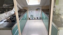 10.8万捡漏阁楼40平可拎包