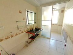 沥江中小学曙光西区3楼 134平三室两卫家具家电齐全拎包入住