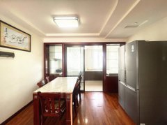 成山奥苑4楼边户169平三室两卫拎包入住G