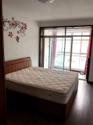 出租 樱花湖旁 十里河1楼 75平 精装 带家具家电 s