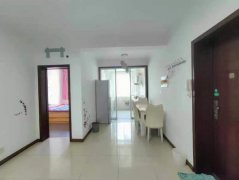 出租 樱花湖旁 十里河1楼 75平 精装 带家具家电 s