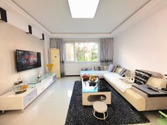 CF成山奥苑五期一楼126平三室精装修79.8万