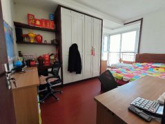 桃园大厦电梯5楼东边户163平精装三室两卫G