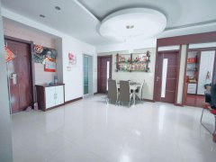 桃园大厦电梯5楼东边户163平精装三室两卫G