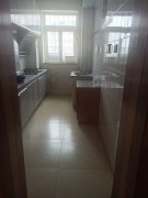 国泰小区新楼3楼出租，水电暖家电齐全