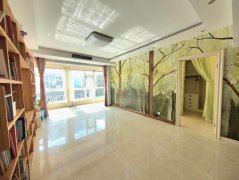 带南向车库。 东上雅郡框架2楼131平 精装 南客厅 2阳台 带南向车库。 东上雅郡框架2楼131平 精装 南客厅 2阳台