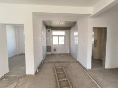 姜珺府电梯洋房五楼113平三室两卫毛坯元宝户型诚心出售