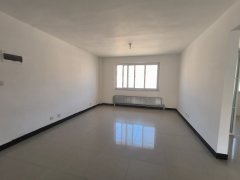 德平北区5楼114平带三室两卫34.8万出售