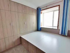 华悦新城南区电梯房11楼 精装修两室一厅 可拎包入住 采光好