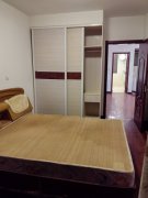 工业园附近，新城一品小区一楼出租