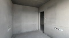 CF荣盛小区电梯9楼74平毛坯房36.8万