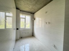 捡漏仅89万 !清华园 电梯房 145平 简装未住 位置好 捡漏仅89万 !清华园 电梯房 145平 简装未住 位置好