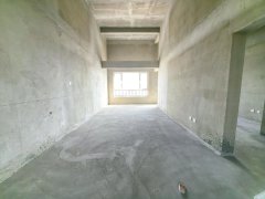 书香世家 电梯130平 带80平空中花园，客厅，卧室挑空