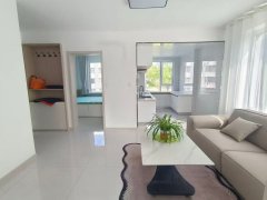 冠岭西区二楼精装三室43.8万