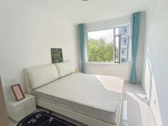 冠岭西区二楼精装三室43.8万