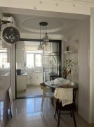 清河小区二楼，80平三室精装