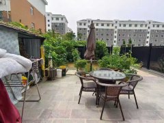 三环 富润苑1楼带院子. 85平