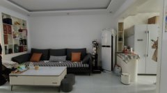 CF华悦新城北区精装修三楼81平两室