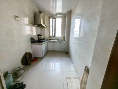 CF华悦新城北区一楼87.85平送地下室两室简装修仅售32.