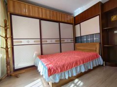 28.8万黎明中区，位置很好，地势平坦，多层1楼69.8平，