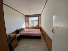 步行街附近！dog边户和兴小区多层5楼117平好3室！