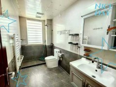 三环西区B区99平电梯三楼，精装修两室