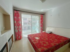 CF黎明西区实验二中刚东面一楼92.14平送大地下室两室