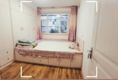 中都苑一楼110平带80平院子两室精装拎包入住诚心出售