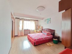 CF荷塘北区五楼104平三室简装修23.8万