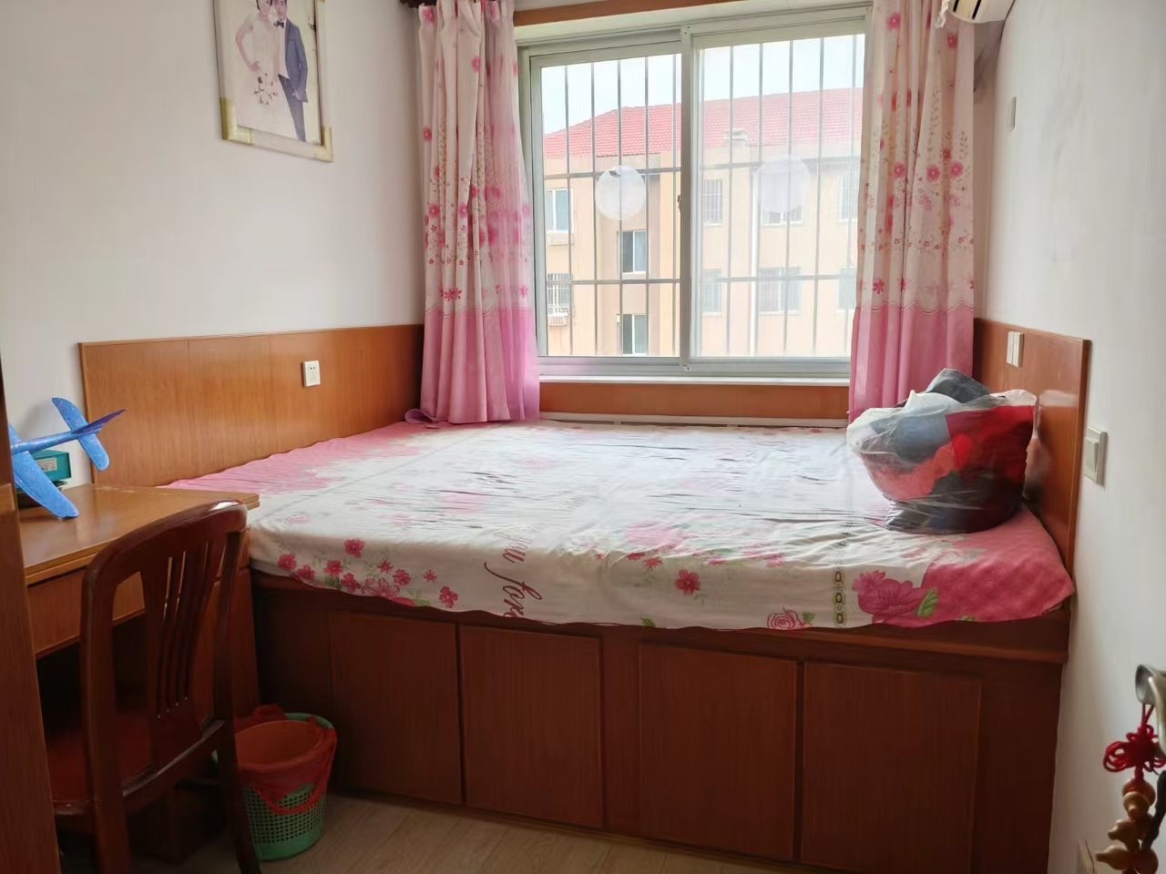 出租海崖,四楼,80平,三居室,带地下室,月租800 出租海崖,四楼,80平,三居室,带地下室,月租800