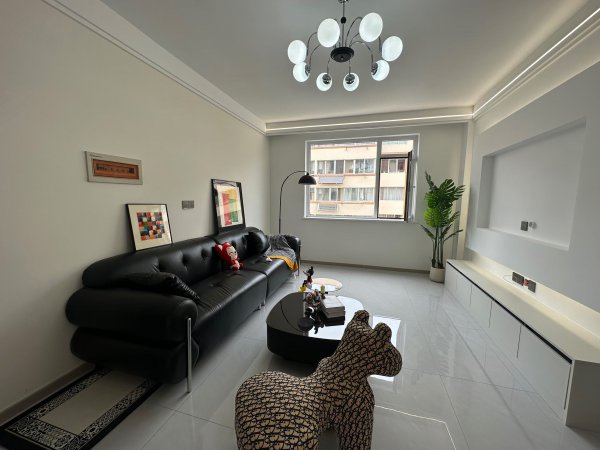 广宇小区框架三楼94平两室品牌精装有27平车库诚心出售 广宇小区框架三楼94平两室品牌精装有27平车库诚心出售