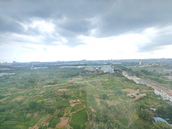 有大露台 !高阳小区电梯 130平 55.8wan 南厅 证 有大露台 !高阳小区电梯 130平 55.8wan 南厅 证