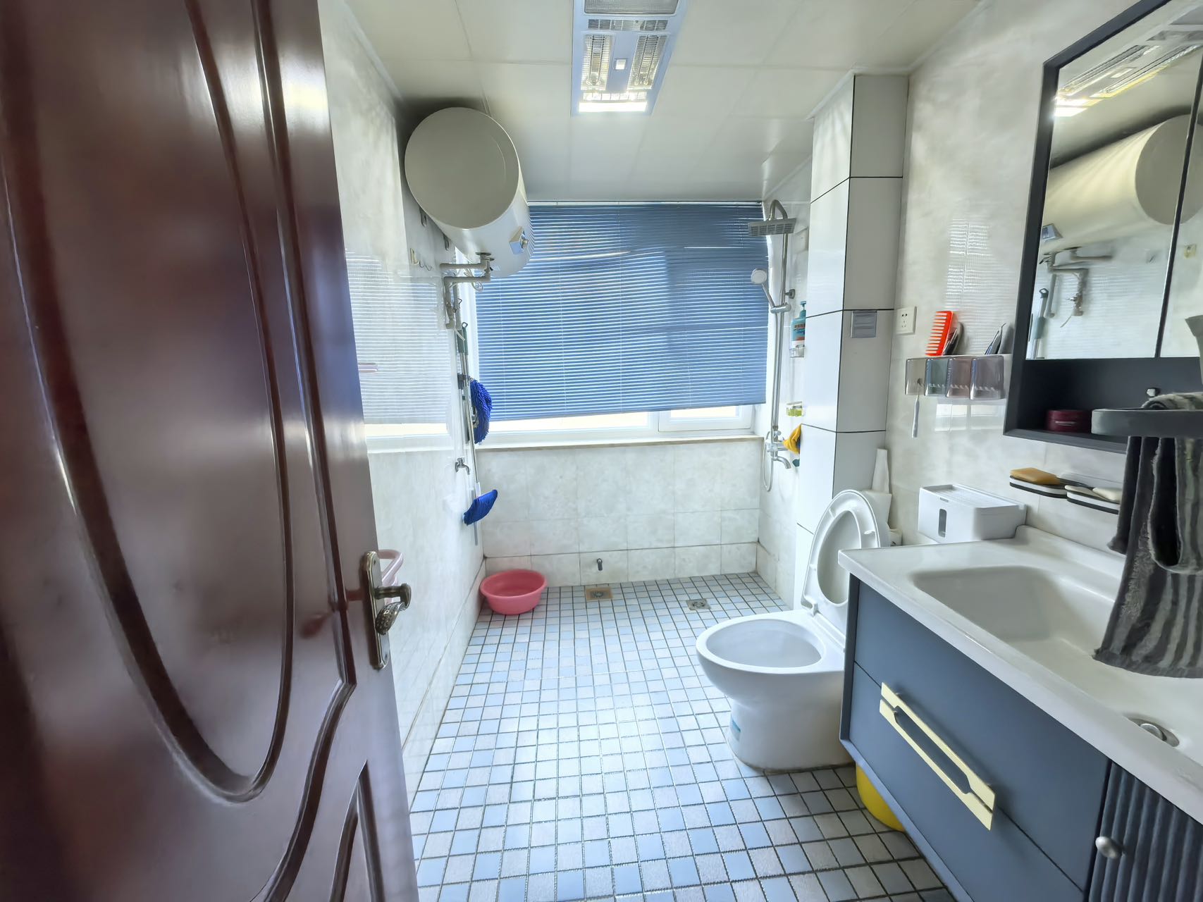 成山御苑宋家小区4楼115平三室两卫精装全明 成山御苑宋家小区4楼115平三室两卫精装全明