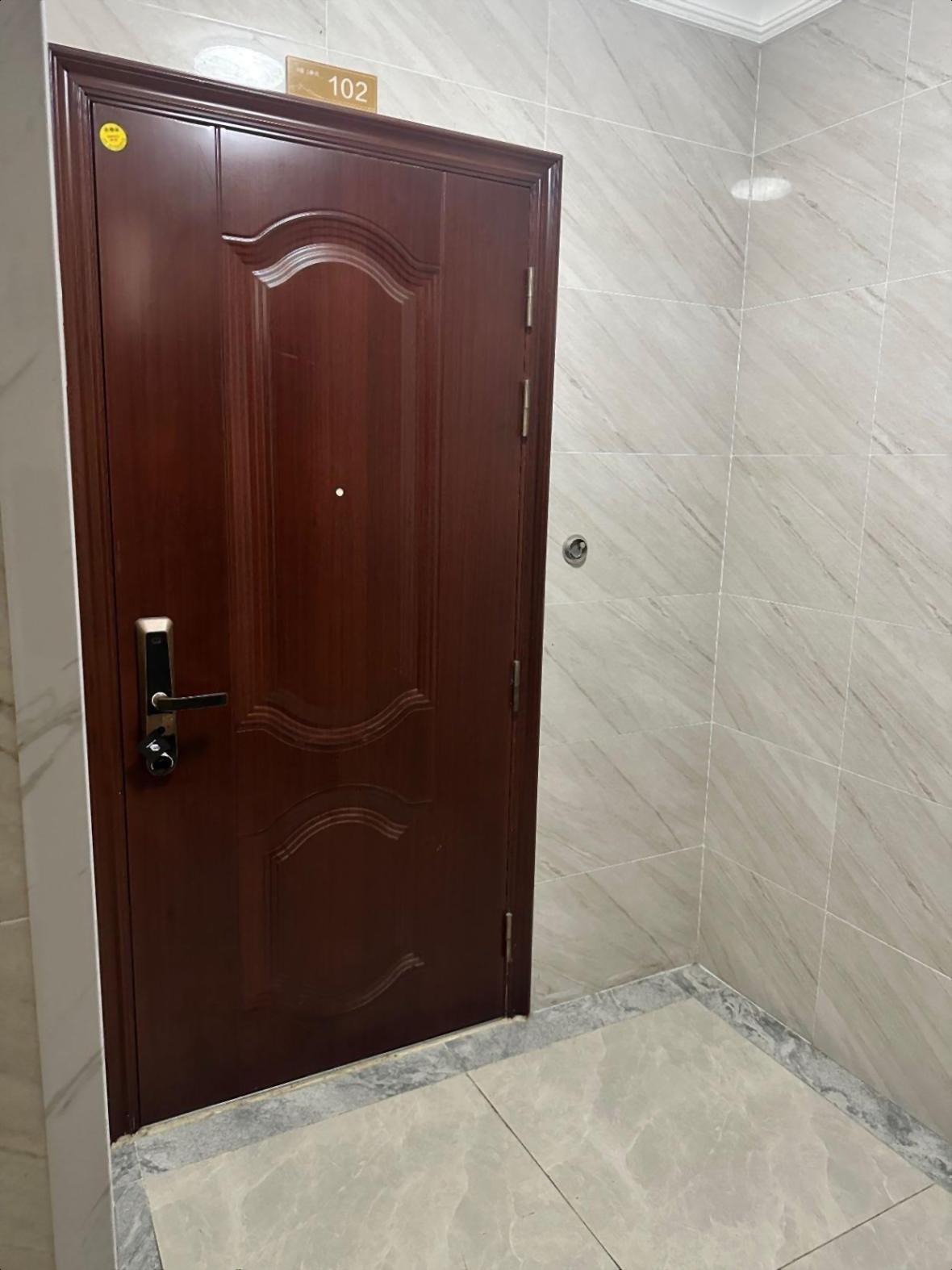 碧桂园梧桐府 电梯127平 精装未住 南厅 仅售62万 碧桂园梧桐府 电梯127平 精装未住 南厅 仅售62万