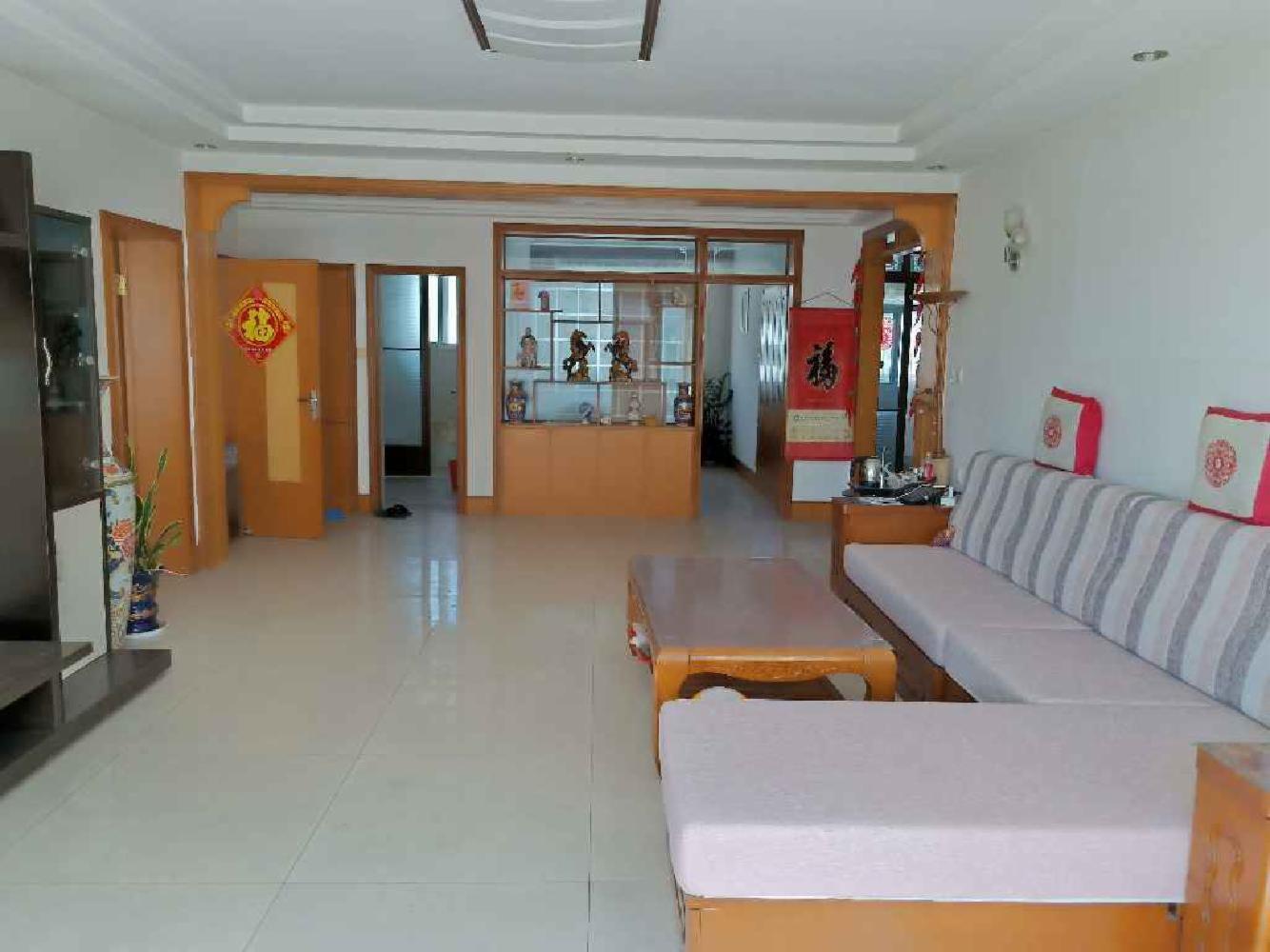 双泊4楼163平 3480每平 车库23平地暖费低哟 4卧 双泊4楼163平 3480每平 车库23平地暖费低哟 4卧