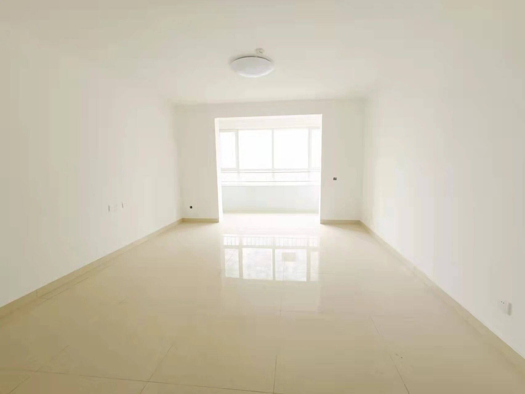 荣盛小区 电梯 125平 仅售59.8万 精装 送地下室 荣盛小区 电梯 125平 仅售59.8万 精装 送地下室