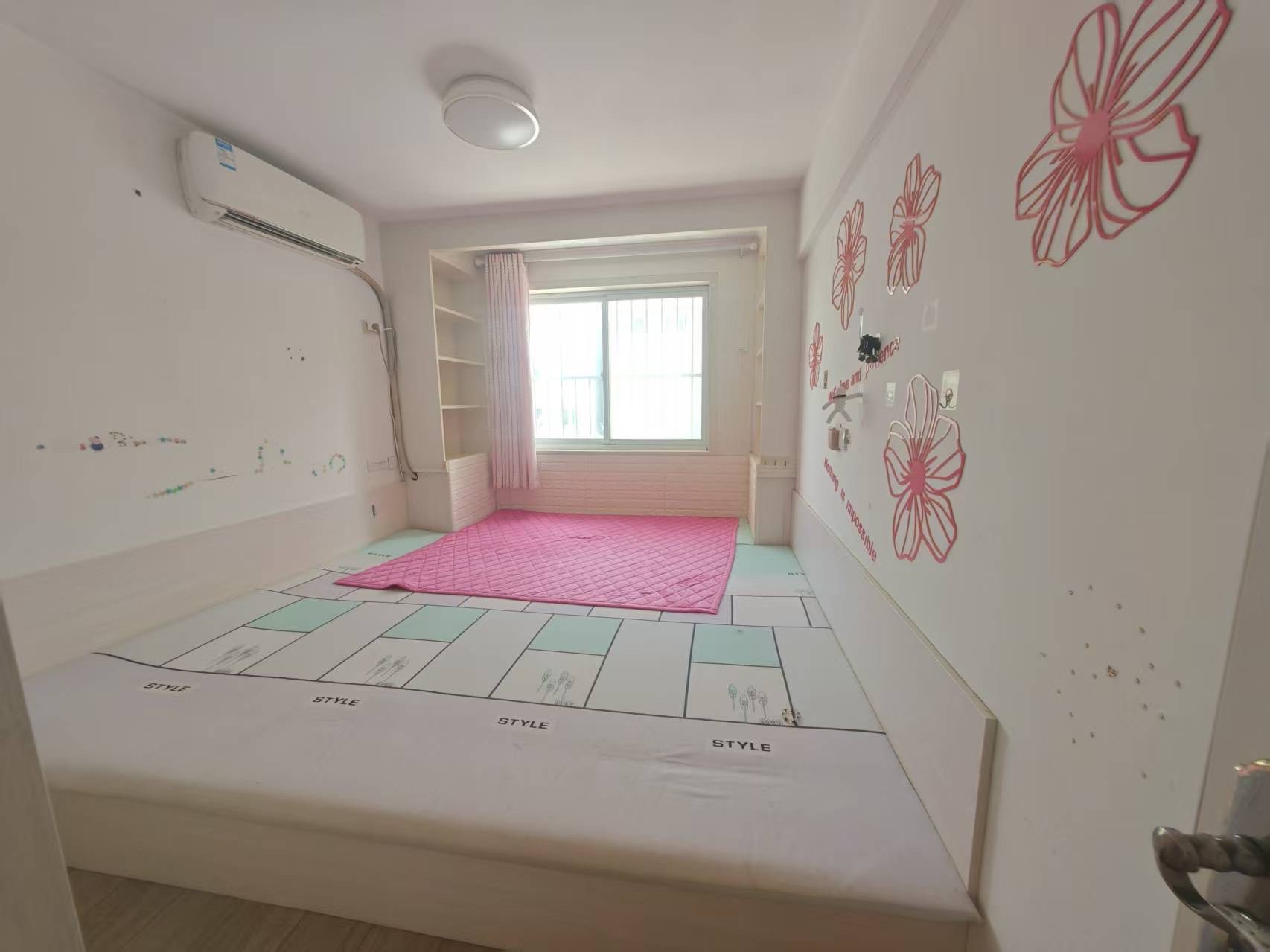 成山奥苑,二楼,90.87平,南客厅,落地窗,48.8万 成山奥苑,二楼,90.87平,南客厅,落地窗,48.8万