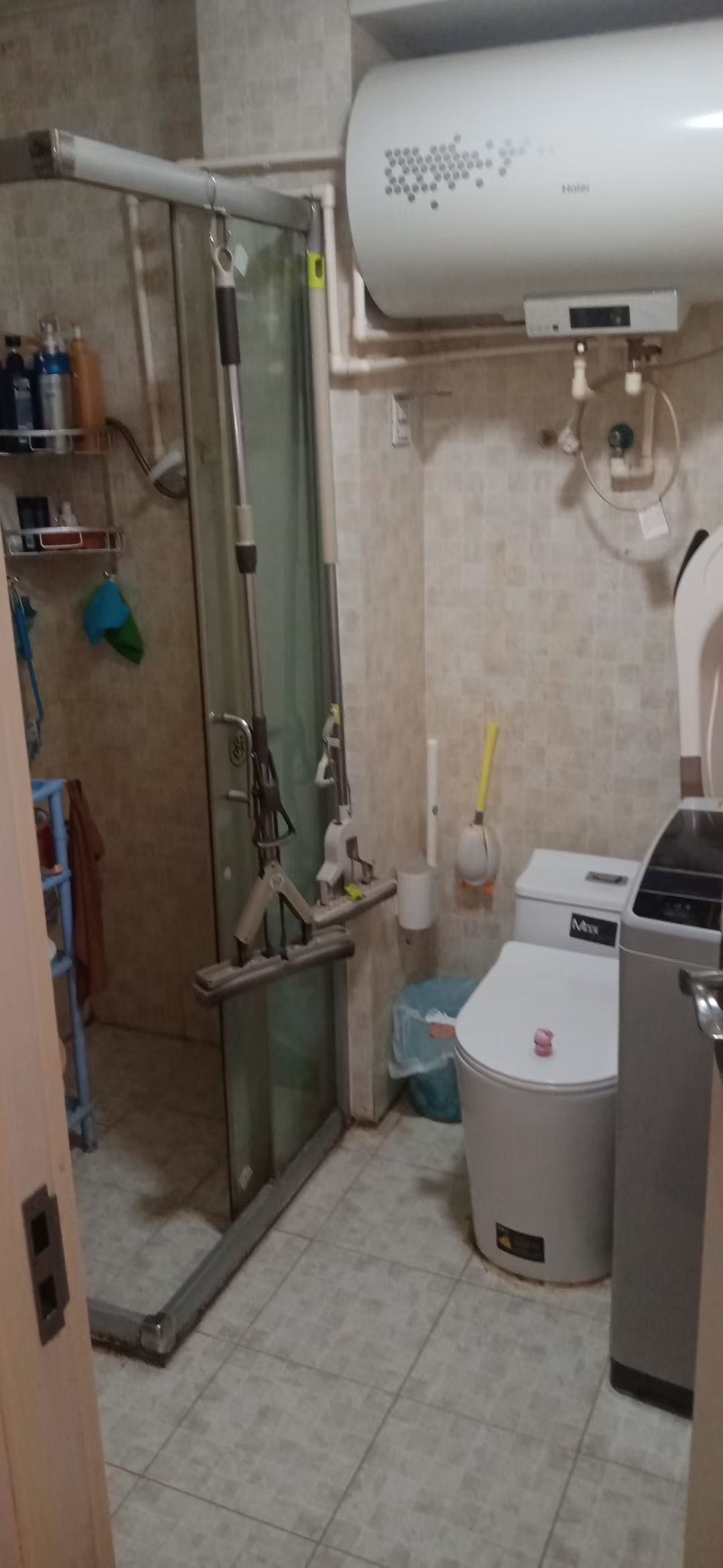 双泊北区框架楼,一楼,90平,精装,带地下室,两居室 双泊北区框架楼,一楼,90平,精装,带地下室,两居室