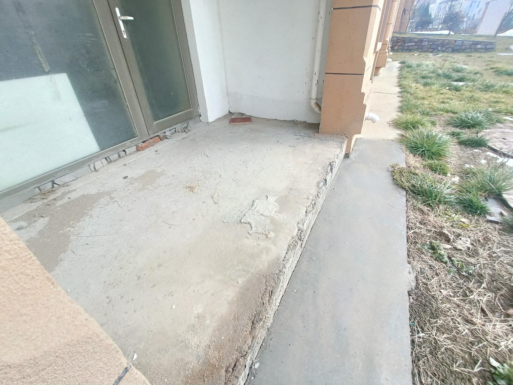 带小院 !降!东方红金海湾1楼复式156平 3室2卫证全 带小院 !降!东方红金海湾1楼复式156平 3室2卫证全