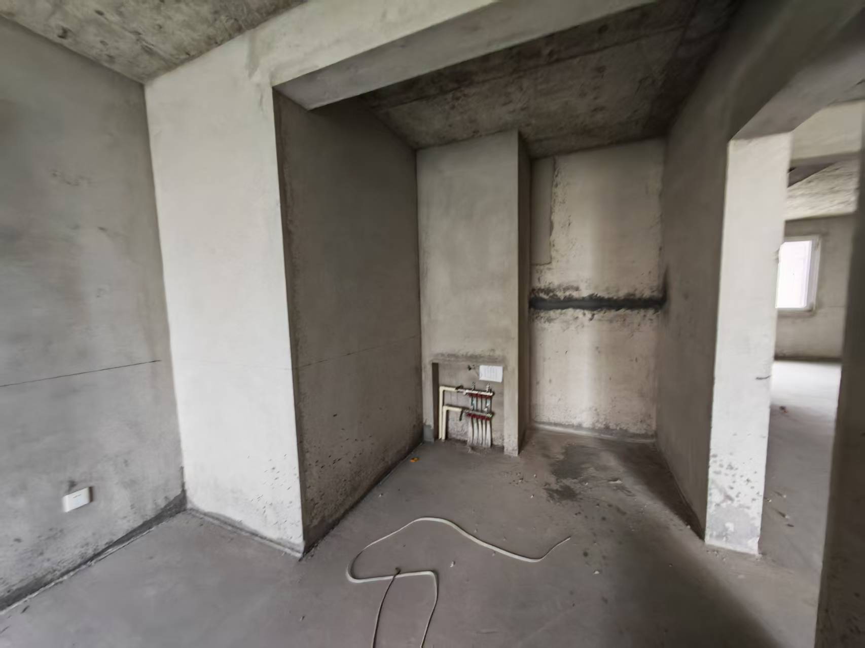 石核馨园二期小高层 144平 三室两厅两卫 新房!未装修从未 石核馨园二期小高层 144平 三室两厅两卫 新房!未装修从未