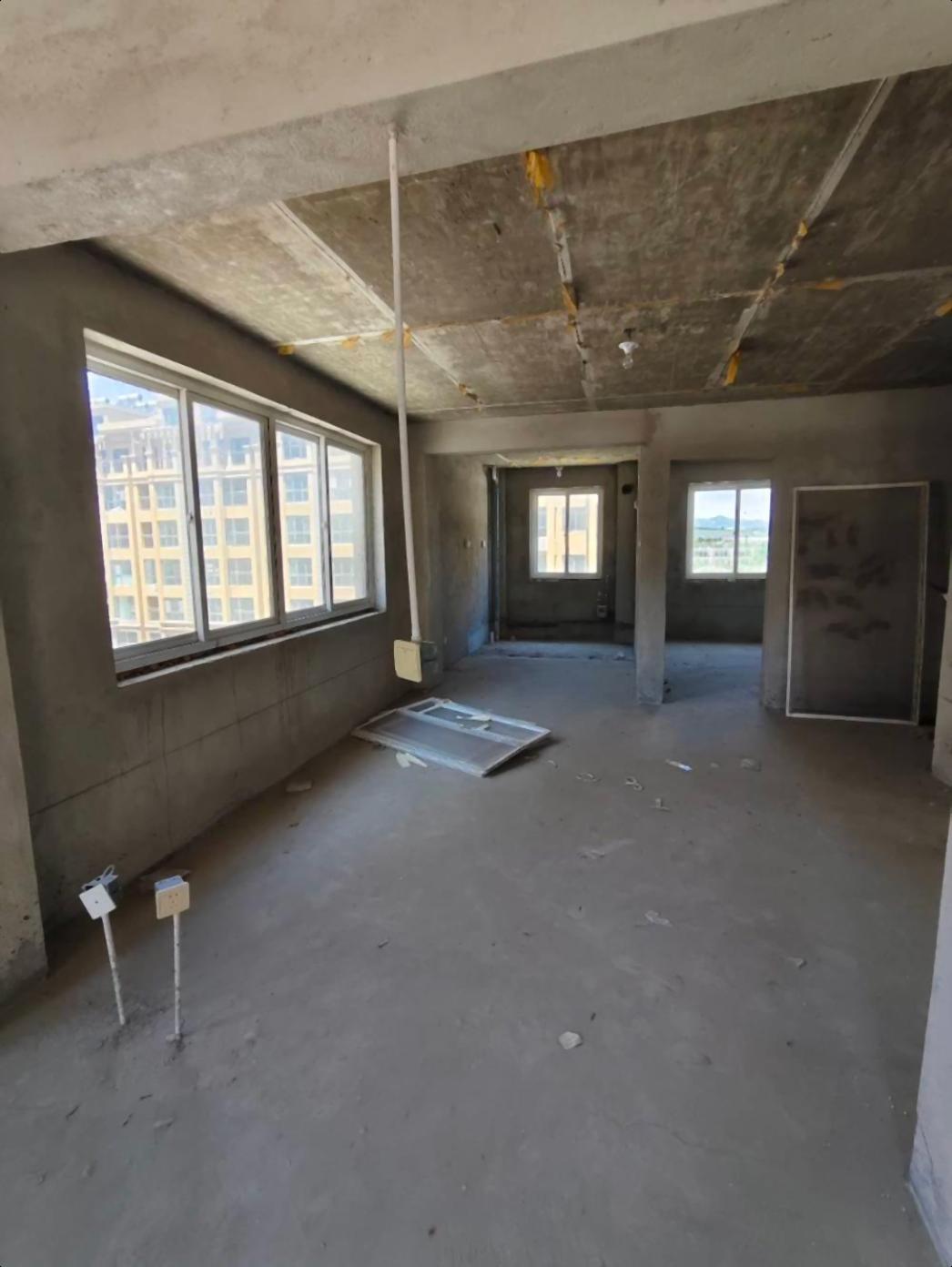 缔景城平地 3楼相当2楼 96平 仅售39.8万 3卧室 缔景城平地 3楼相当2楼 96平 仅售39.8万 3卧室