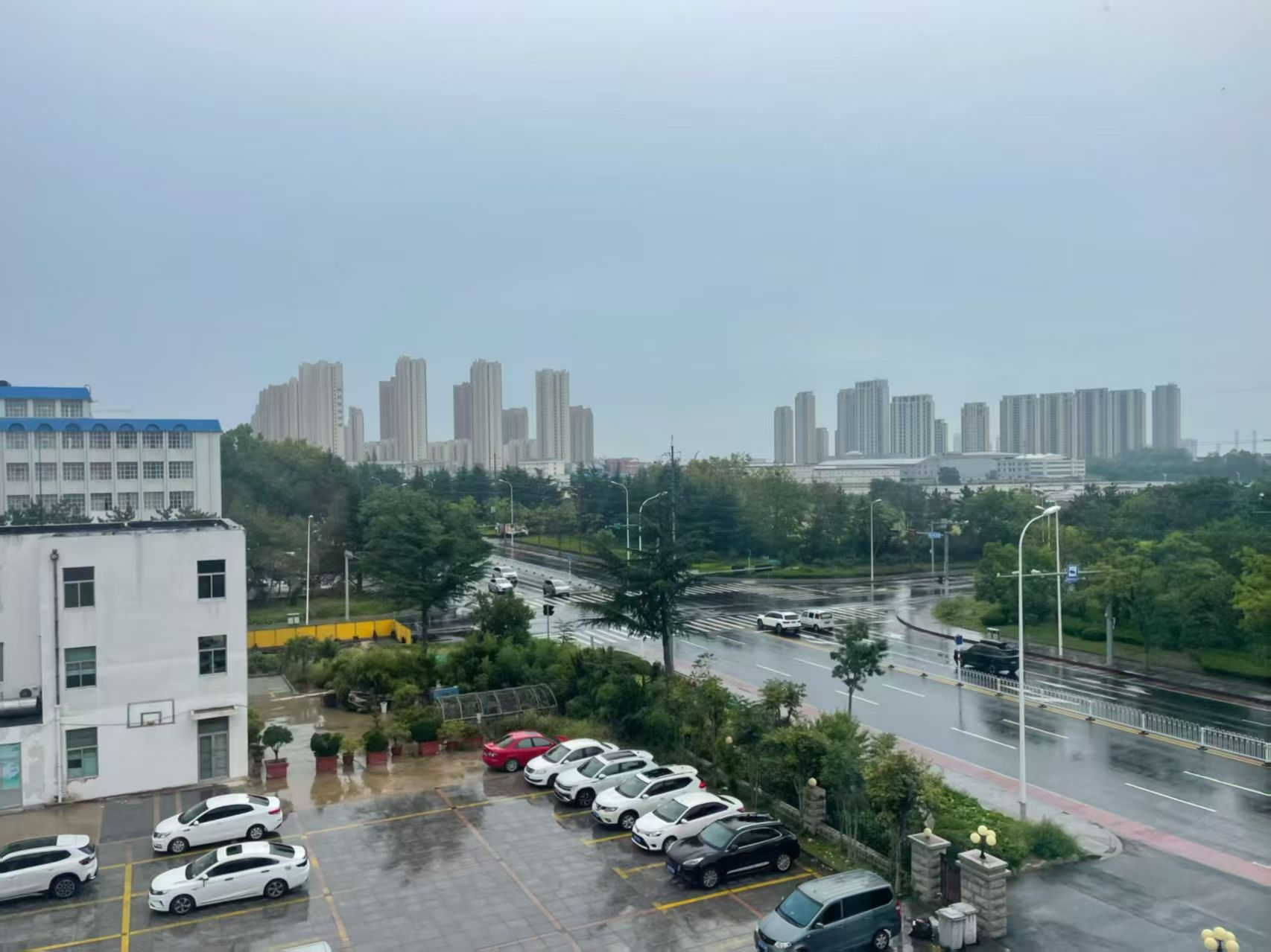 荣成金百合假日酒店转让 荣成金百合假日酒店转让