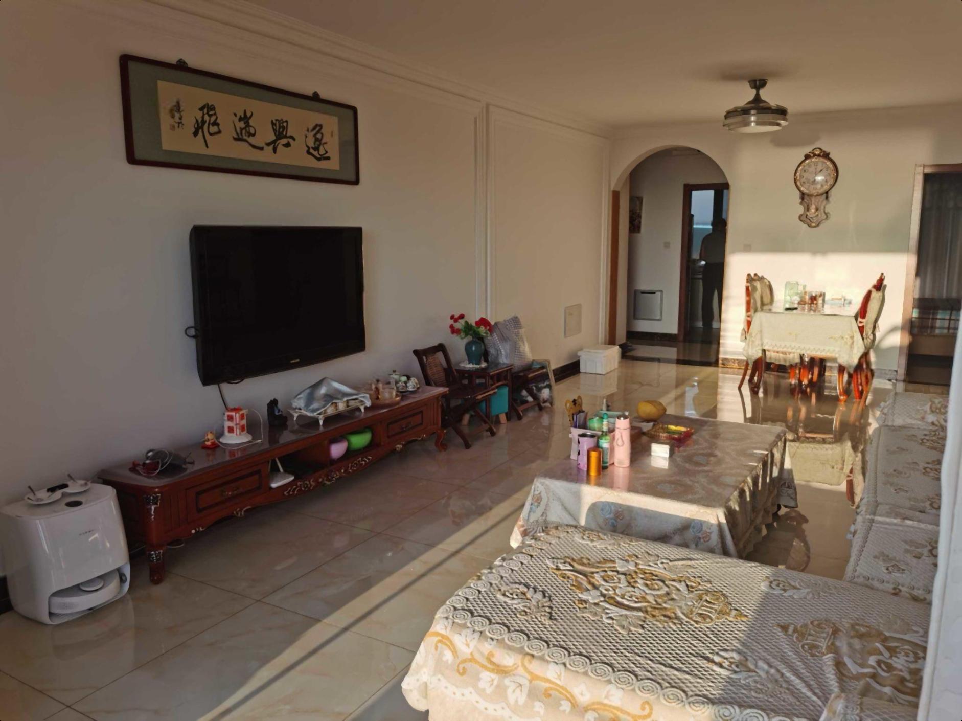 长青海邑长滩 电梯洋房 5楼 131平 精装 保持好 长青海邑长滩 电梯洋房 5楼 131平 精装 保持好