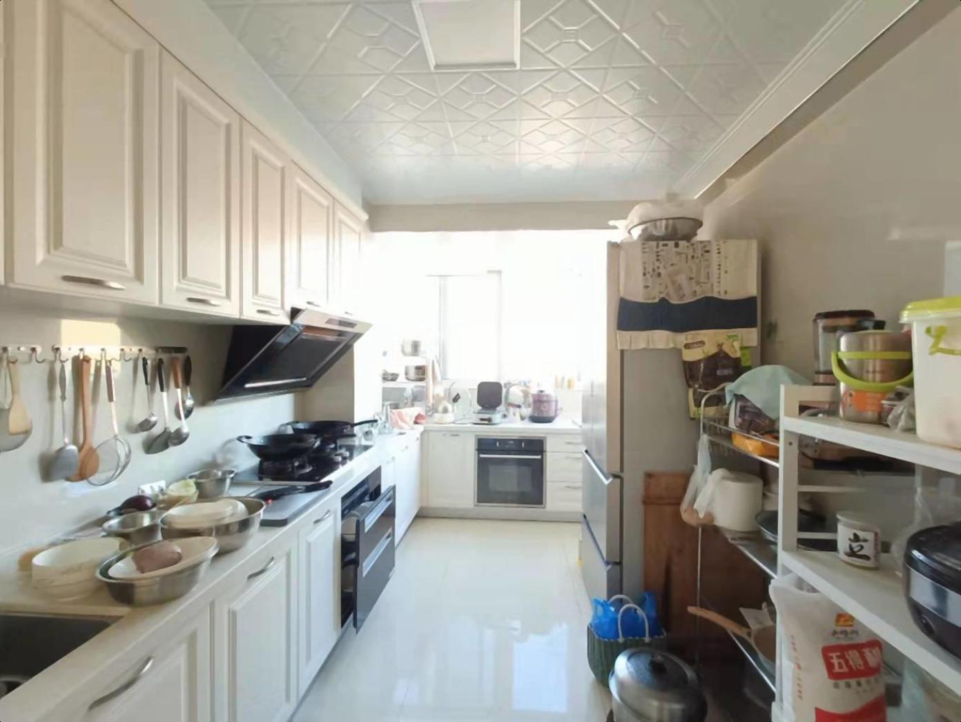 实木家具 高阳小区框架 146平 3室2卫 精修 地暖 实木家具 高阳小区框架 146平 3室2卫 精修 地暖