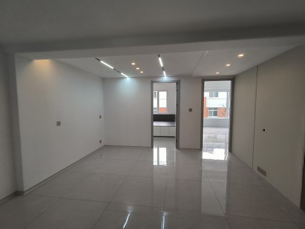 富润苑二楼93.7平三室现代品牌精装带储藏室59.8万急售 富润苑二楼93.7平三室现代品牌精装带储藏室59.8万急售