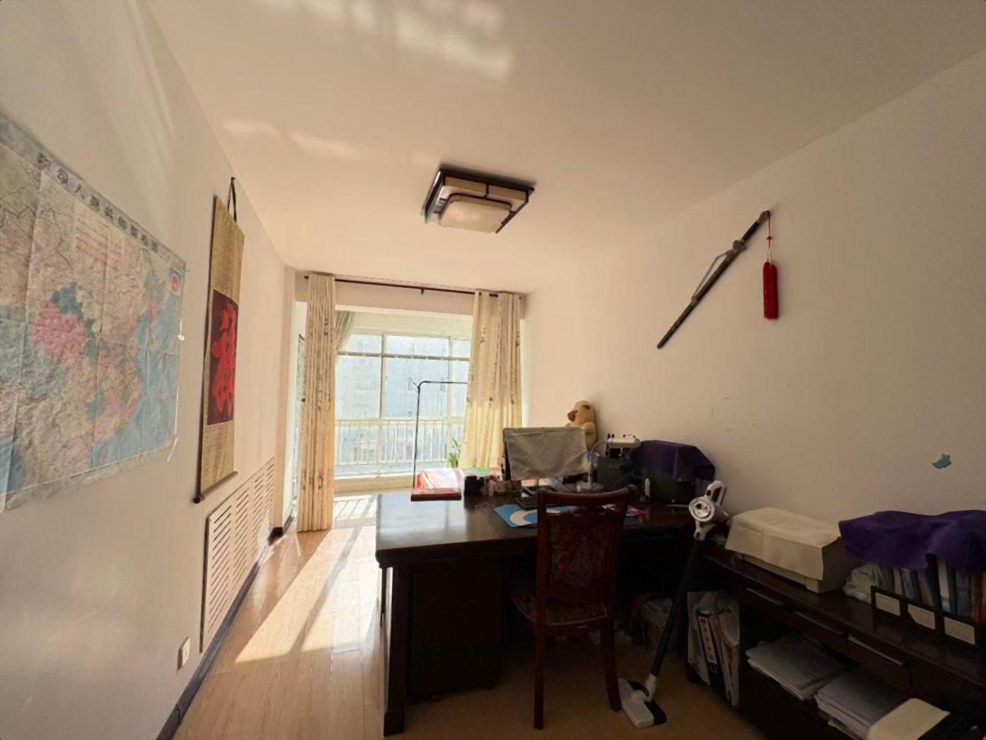 成山奥苑 3楼 128平 3阳卧室 精装修 车库23平 成山奥苑 3楼 128平 3阳卧室 精装修 车库23平