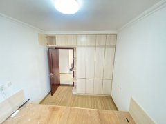 出租！精装三环西区3楼东边户85平！2阳卧