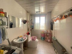 振华附近幸福苑小区6楼精装两室带南北露台G