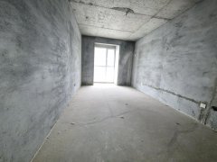 2950每平 万隆电梯楼179平南厅 2卫 全款立即办证 2950每平 万隆电梯楼179平南厅 2卫 全款立即办证